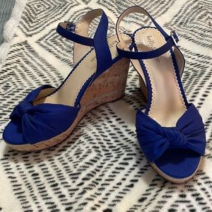 Kelly & Katie blue knot wedge